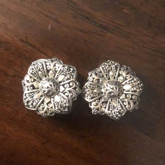 LOIS HILL Sterling Silver Granulated Cutout Floral Clip On Earrings - Picture 3 of 7